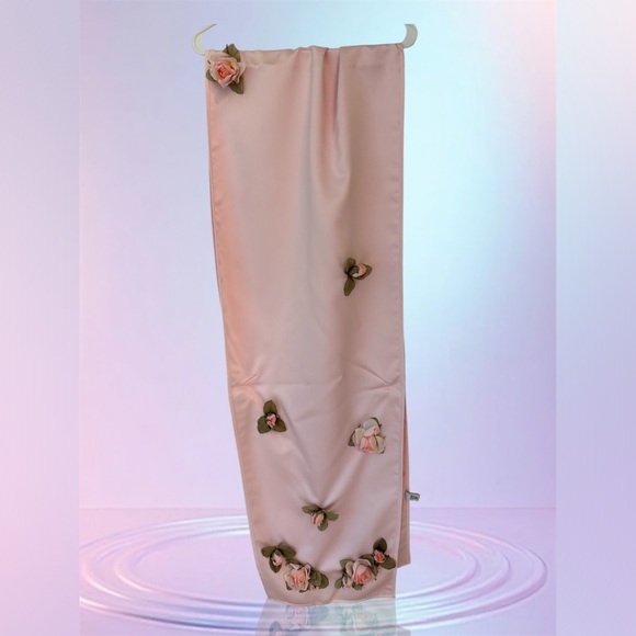 Ilana Wolf Accessories - Ilana Wolf NWT Pink Satin Evening Wrap w/ Silk Flower Embellishment. Gorgeous!